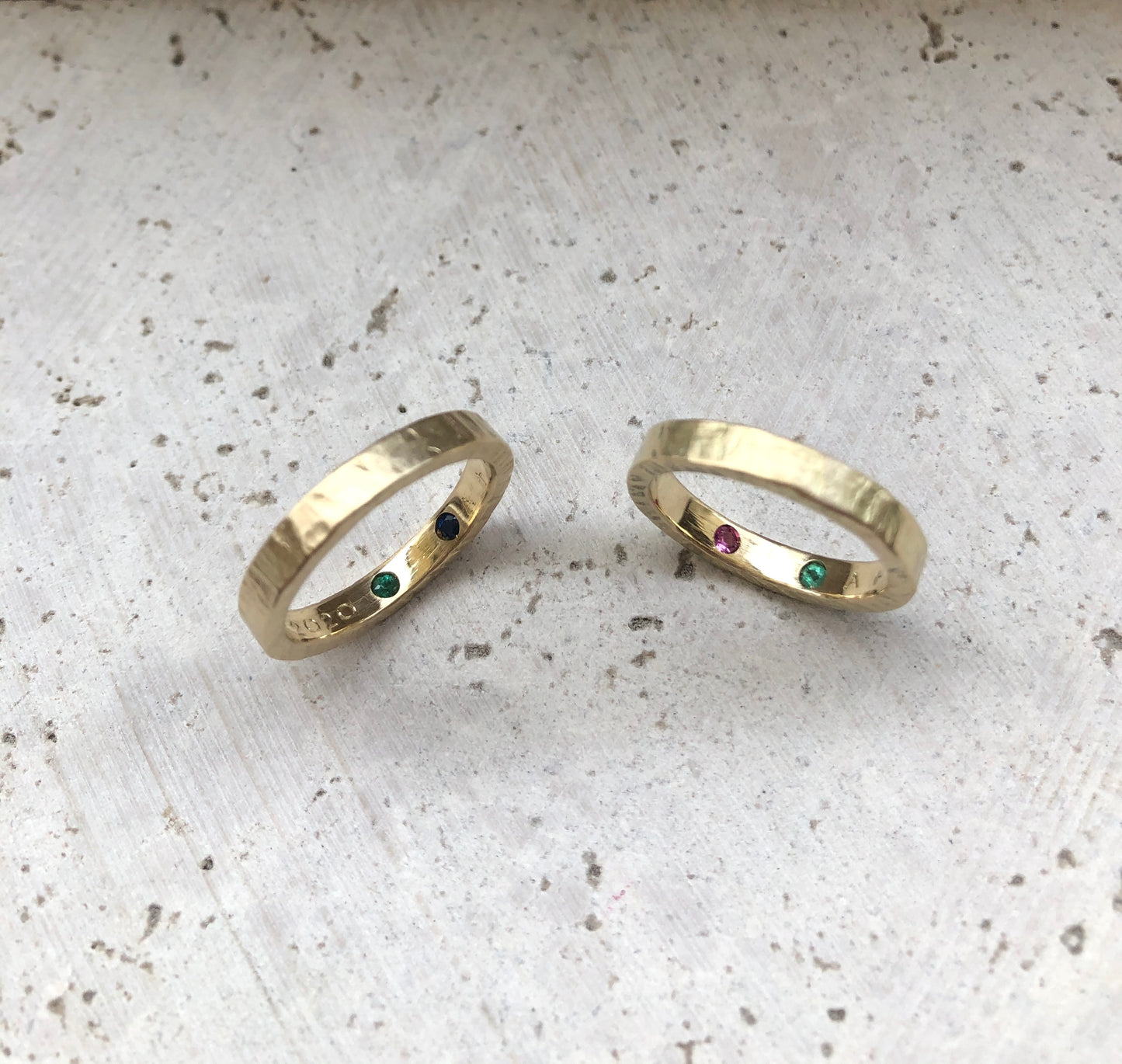 Argollas Corte Plano Forjadas en Oro amarillo 18k