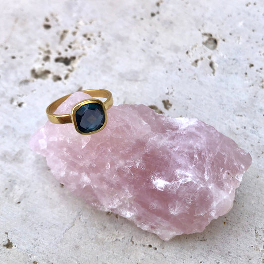 Anillo Oro + Topacio London Blue - Nebulae